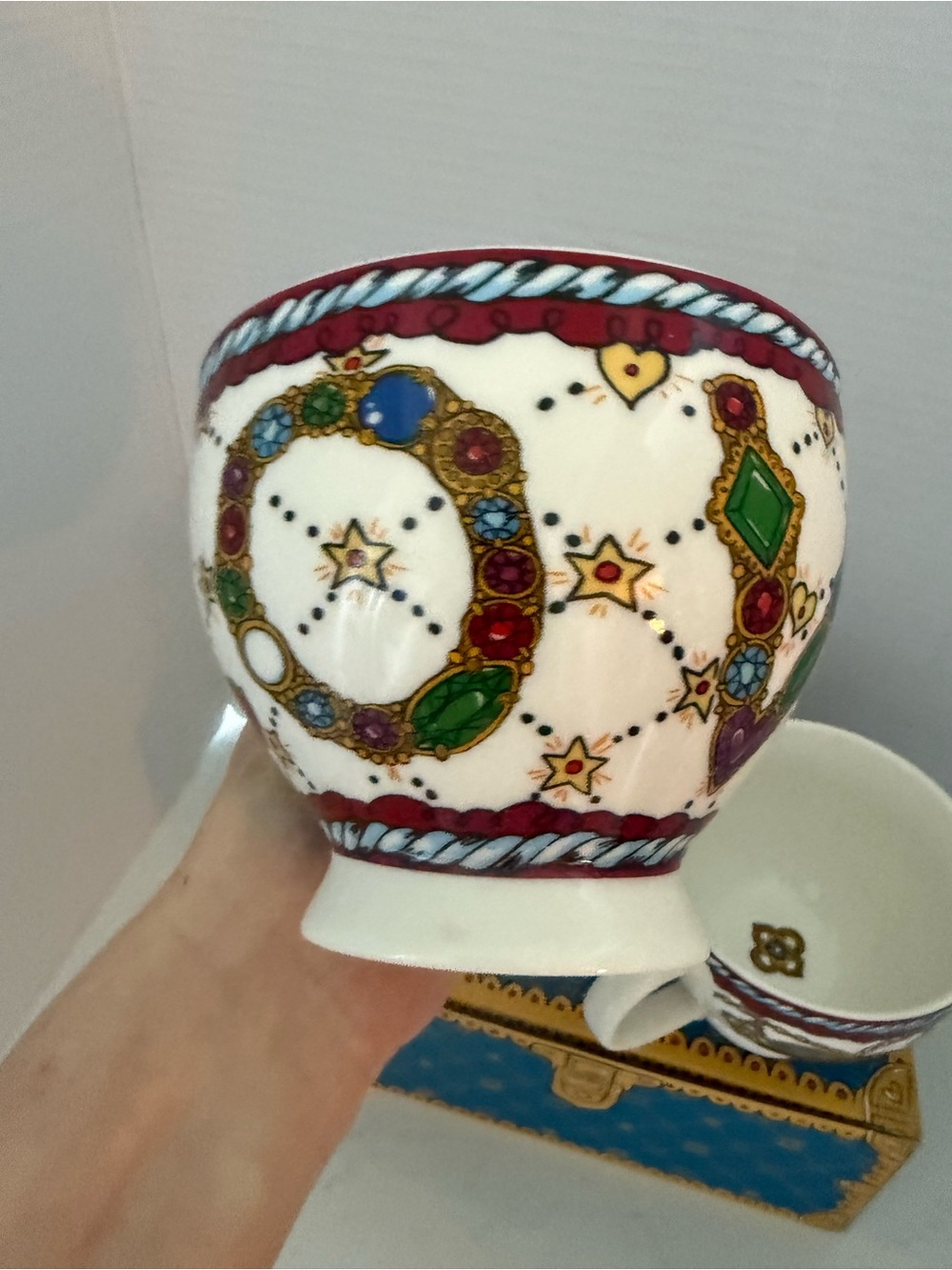Brighton White Ceramic Mugs with Multicolored Jeweled Chain/ Love Motif - Picture 5 of 10